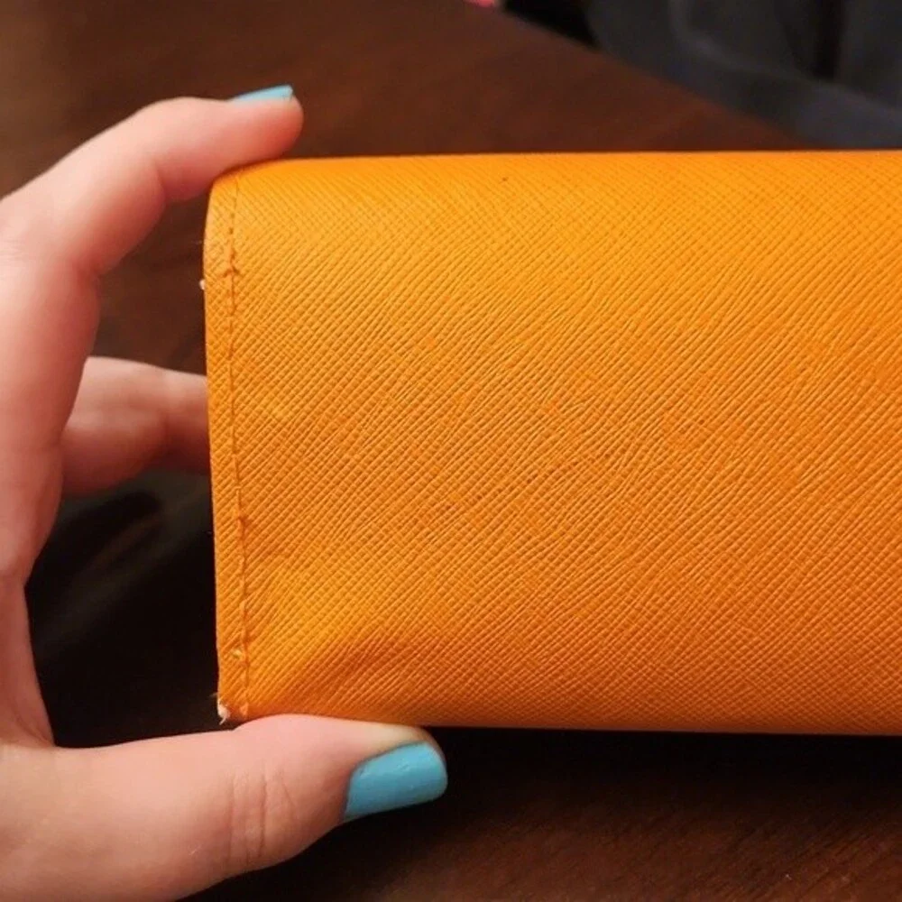 Tory Burch pre owned